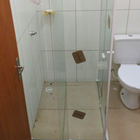 Instalação de box de banheiro